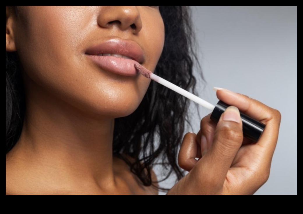 شفاف أو غير شفاف: اختيار ملمع الشفاه المناسب لمظهرك