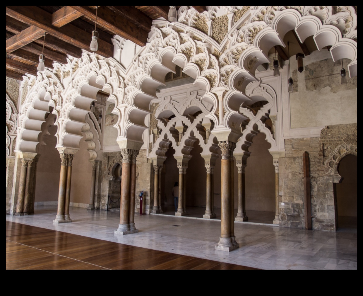 الجمال الباروكي: الهندسة المعمارية المزخرفة في فن العصر الذهبي الإسباني